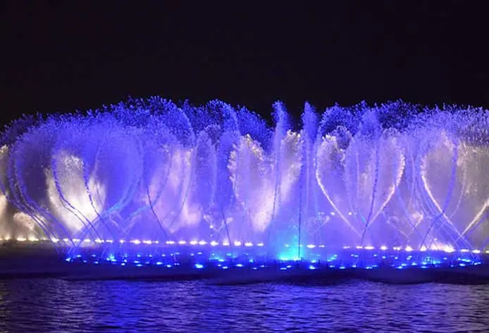 水上噴泉
